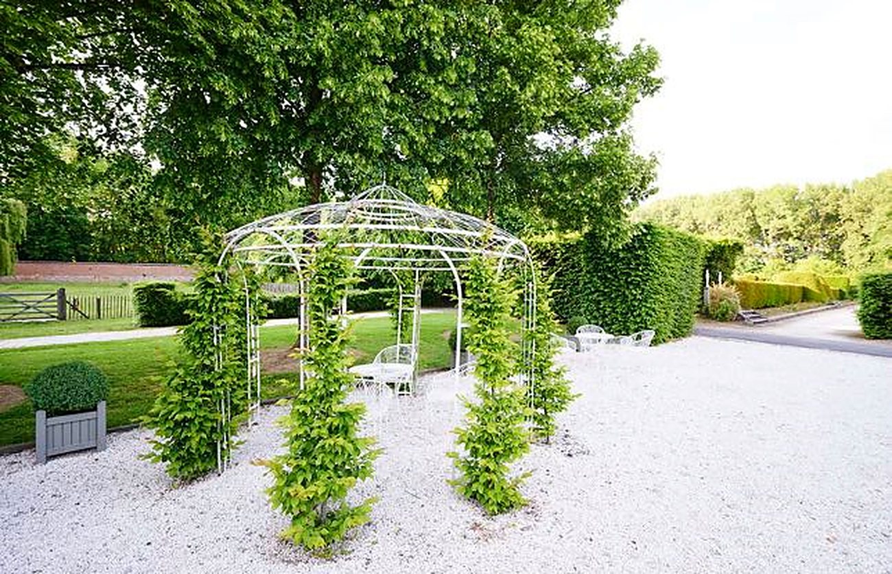 La pergola des jardins du château